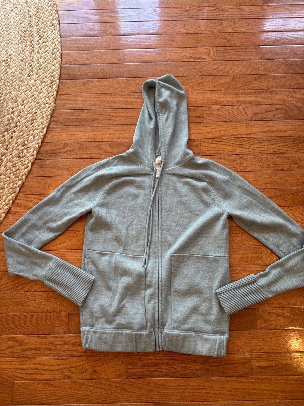 Lululemon 🩵 Light Blue Knit Zip-Up Hoodie size 4 like new